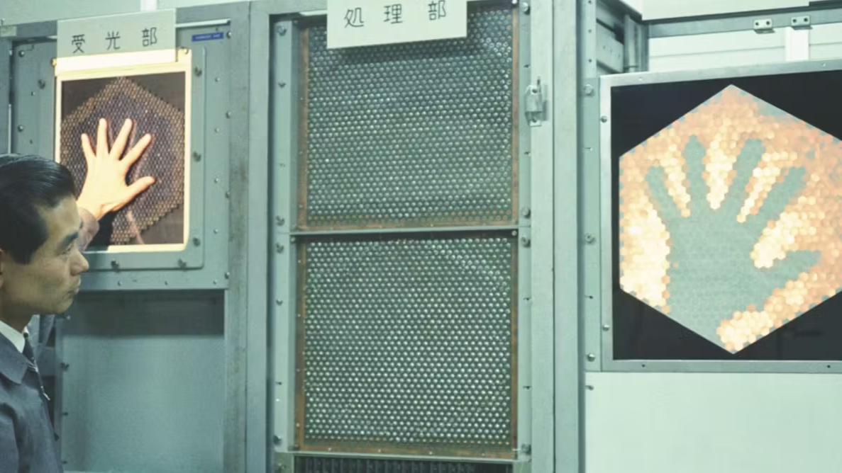 This article argues that Japanese scientists were pioneers of artificial intelligence